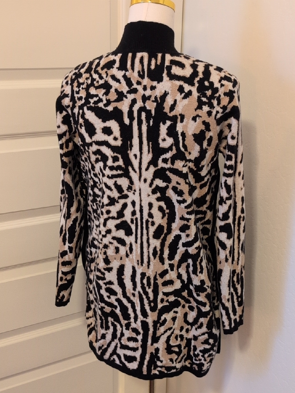CHICO'S Turtleneck Sweater Tunic Leopard Animal Print Cashmere Blend - Picture 4 of 10